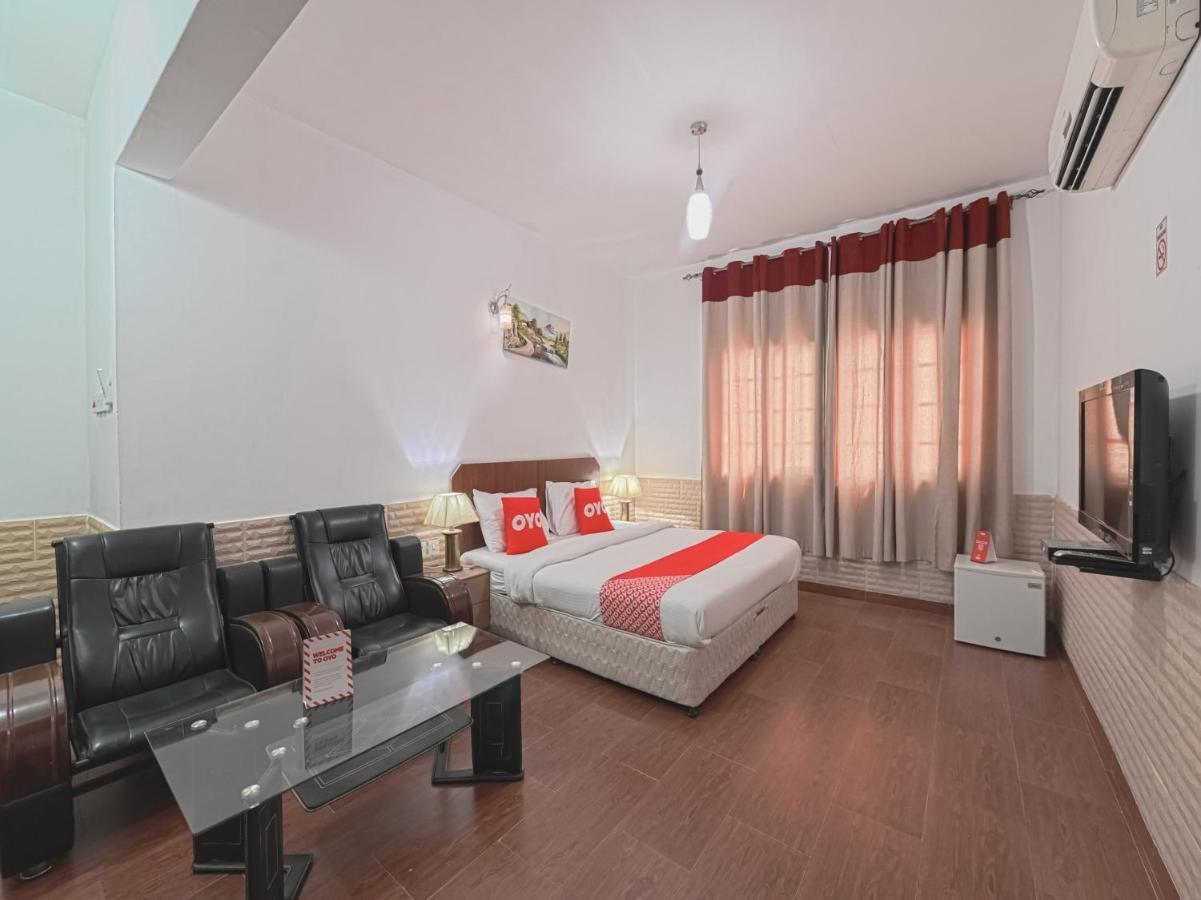 Oyo 120 Seeb Guest House Muscat Exterior photo