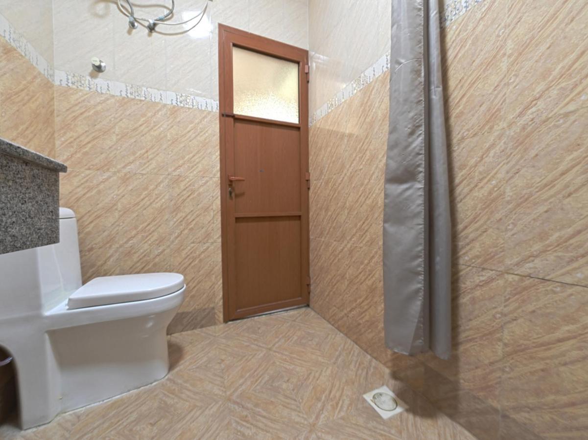 Oyo 120 Seeb Guest House Muscat Exterior photo